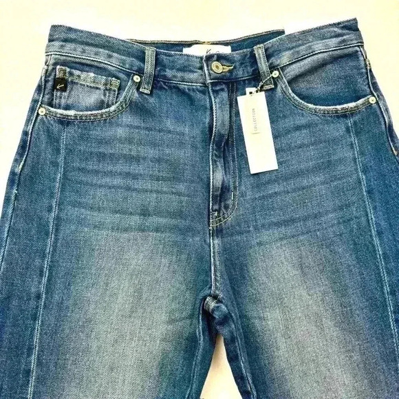 NWT KanCan Medora Med Wash Faded Highrise 90’s Split Hem Straight Jean Size 9/28 - Picture 4 of 16